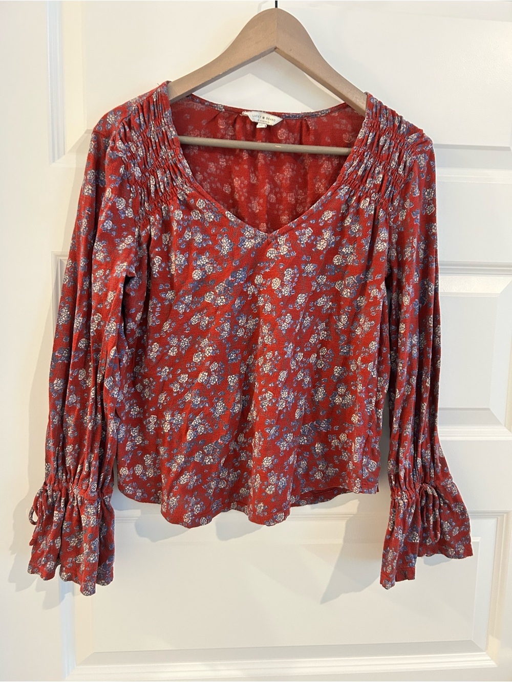 Lucky Brand floral Bell Sleeve Top Red Blue Size S